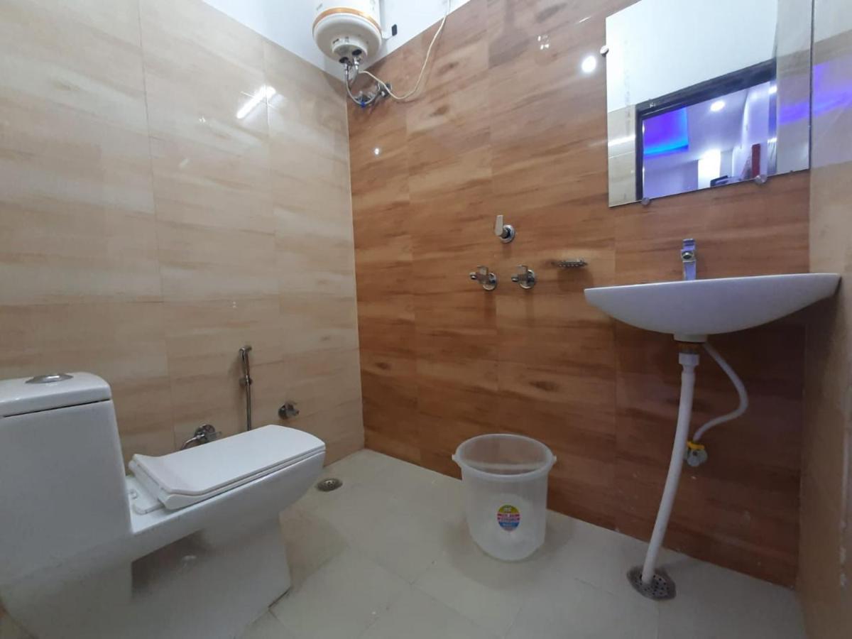 Hotel Ak Residency à Haridwār Extérieur photo