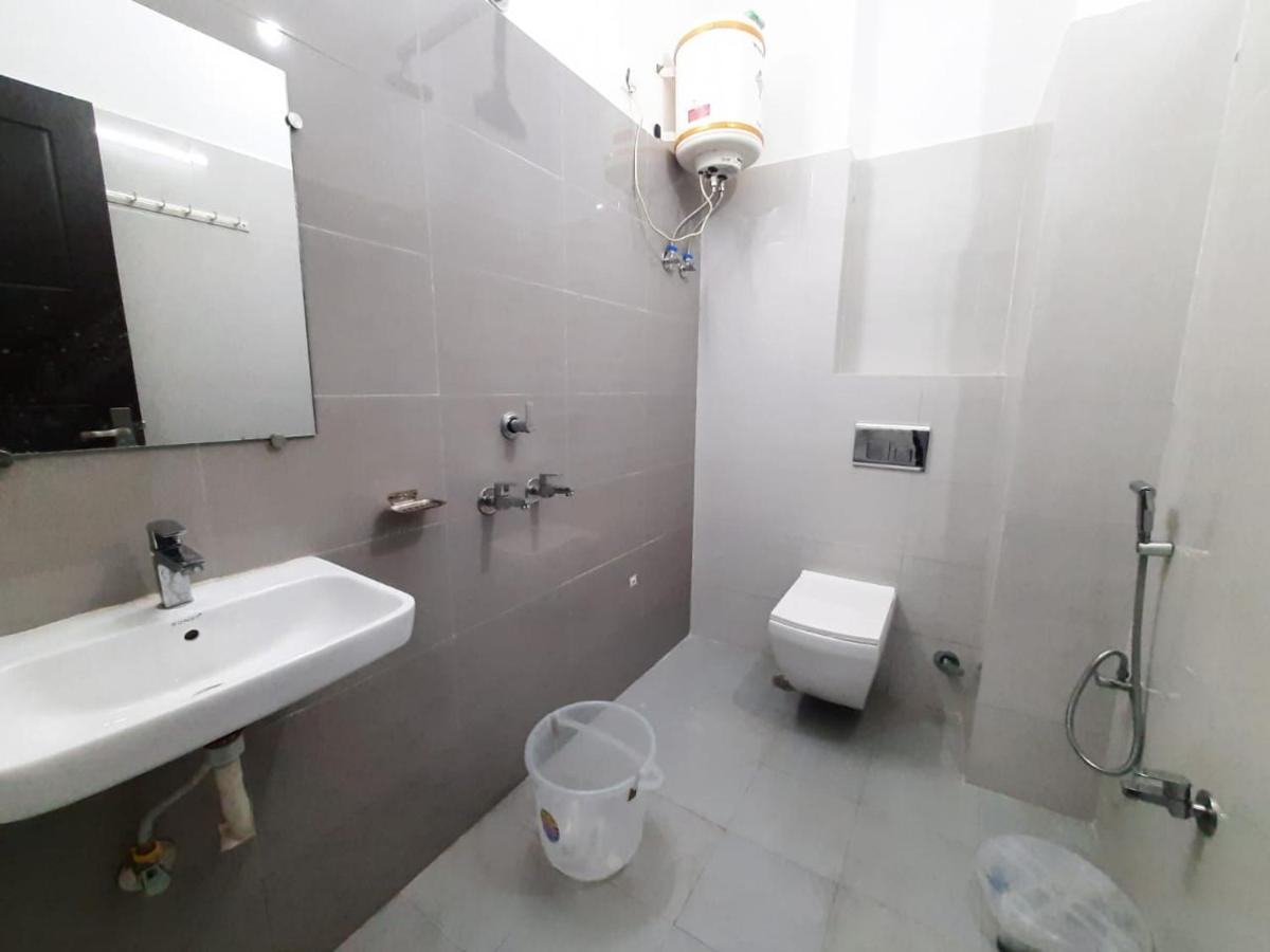 Hotel Ak Residency à Haridwār Extérieur photo